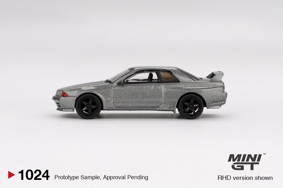 MINI GT #1024 — Nissan Skyline GT-R (NISMO BNR32 CRS Version) Dark Metal Gray - Image 5