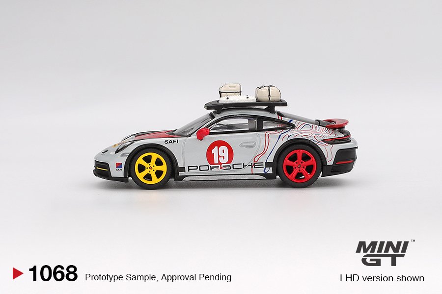 MINI GT #1068 — Porsche 911 Dakar "Uncle Rally" - Image 5