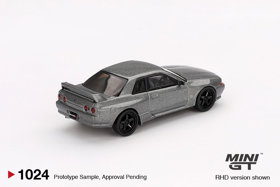 MINI GT #1024 — Nissan Skyline GT-R (NISMO BNR32 CRS Version) Dark Metal Gray - Image 4