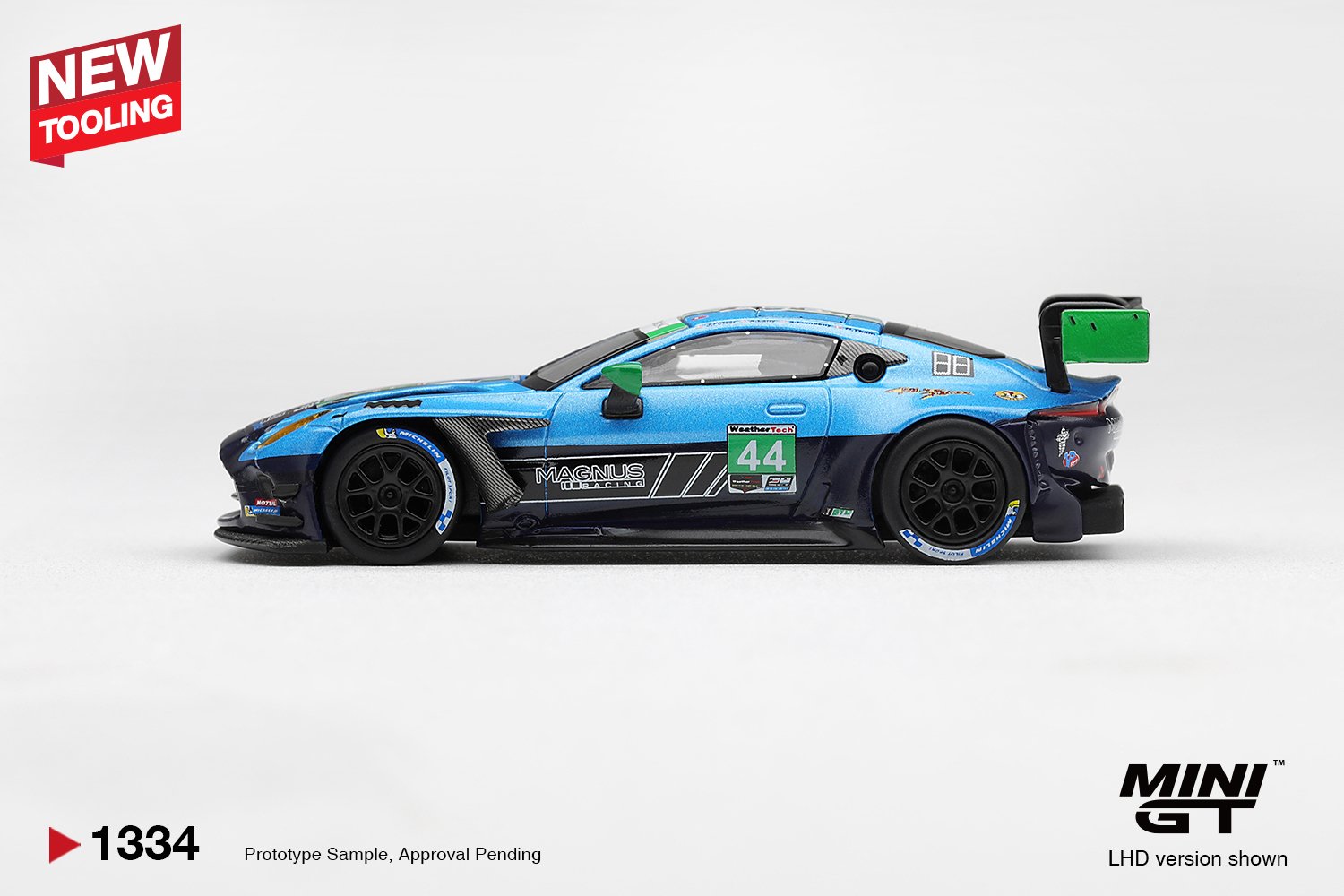 MINI GT #1334 — Aston Martin Vantage GT3 Evo #44 Magnus Racing 2025 IMSA Daytona 24 Hrs - Image 4
